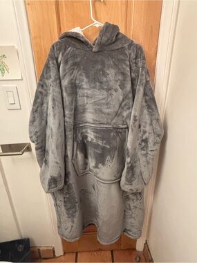 Snuggie like sweatshirt blanket